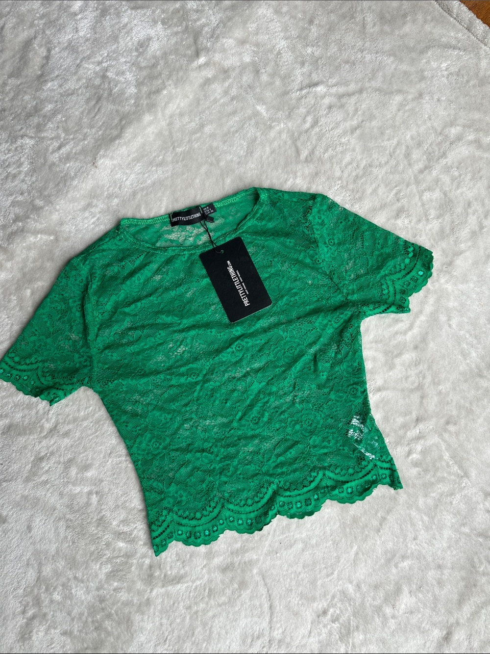 PrettyLittleThing Emerald Green Lace Crop Top size 4